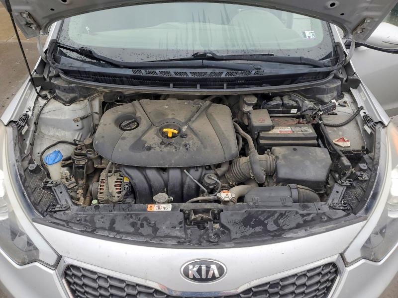 Photo 11 from auction – 2016 KIA FORTE LX with VIN KNAFX4A67G5560530