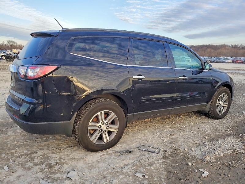 Photo 3 from auction – 2016 CHEVROLET TRAVERSE L with VIN 1GNKVGKD1GJ318207
