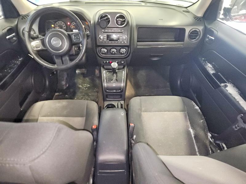 Photo 8 from auction – 2016 JEEP PATRIOT with VIN 1C4NJPFA0GD738346