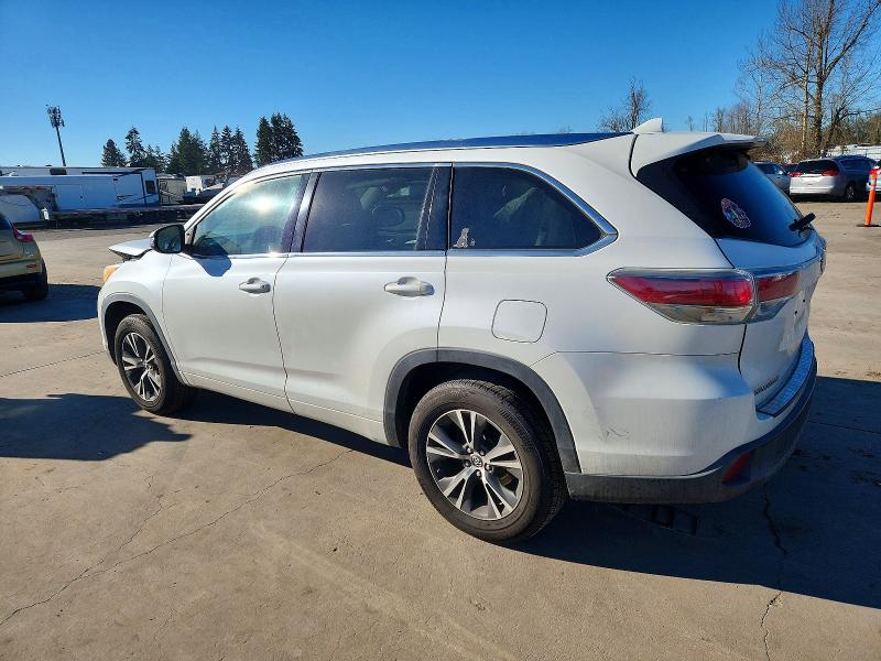 Photo 2 from auction – 2016 TOYOTA HIGHLANDER with VIN 5TDKKRFH9GS146165