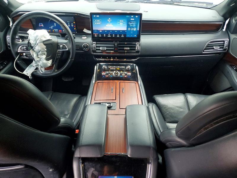 Photo 8 from auction – 2024 LINCOLN NAVIGATOR with VIN 5LMJJ2LG0REL20756