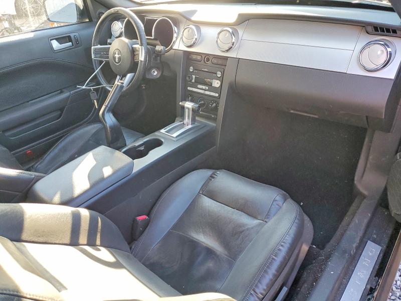Photo 8 from auction – 2005 FORD MUSTANG with VIN 1ZVFT84N855255041