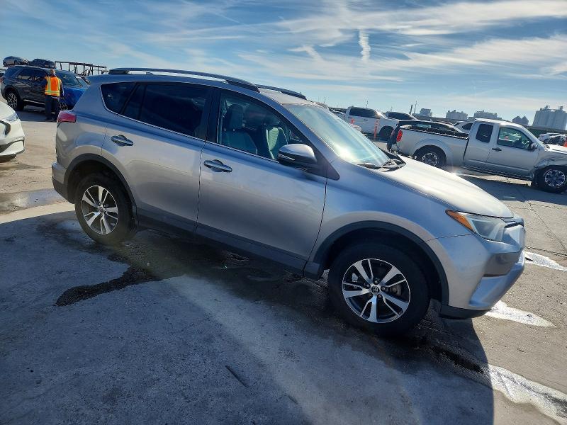 Photo 4 from auction – 2017 TOYOTA RAV4 XLE with VIN 2T3WFREV3HW358945