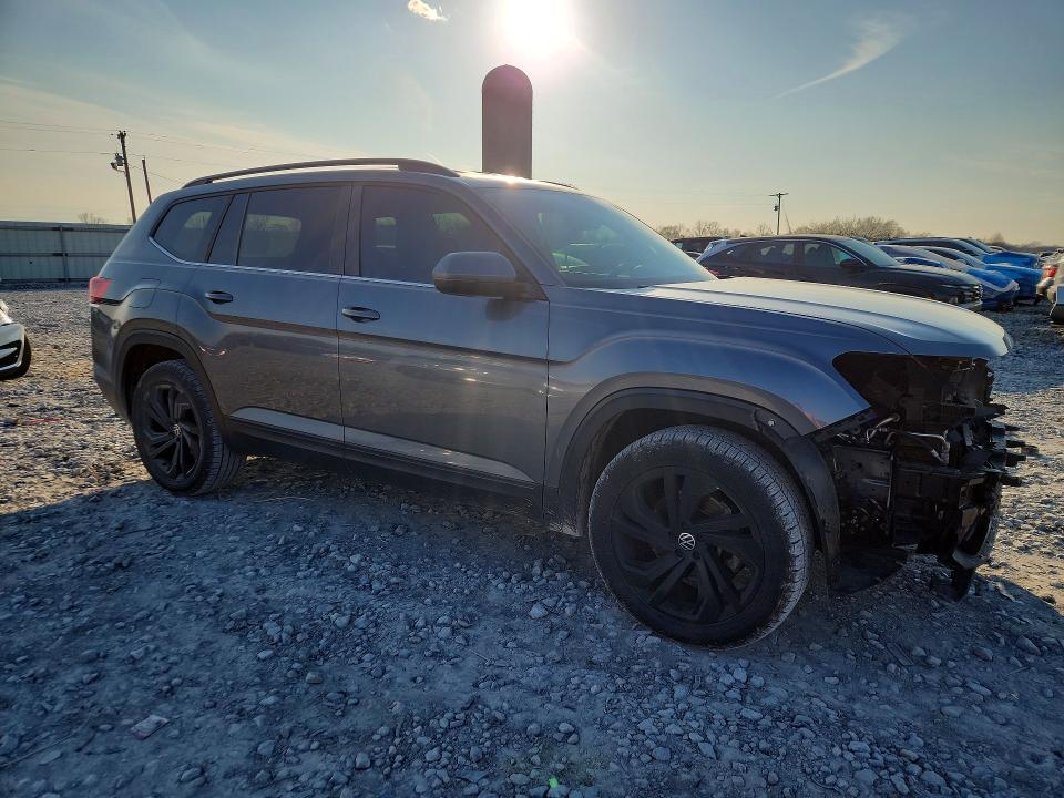Photo 4 from auction – 2021 VOLKSWAGEN ATLAS with VIN 1V2WR2CA0MC511579