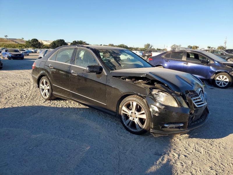 Photo 4 from auction – 2013 MERCEDES-BENZ E 350 with VIN WDDHF5KB3DA767084