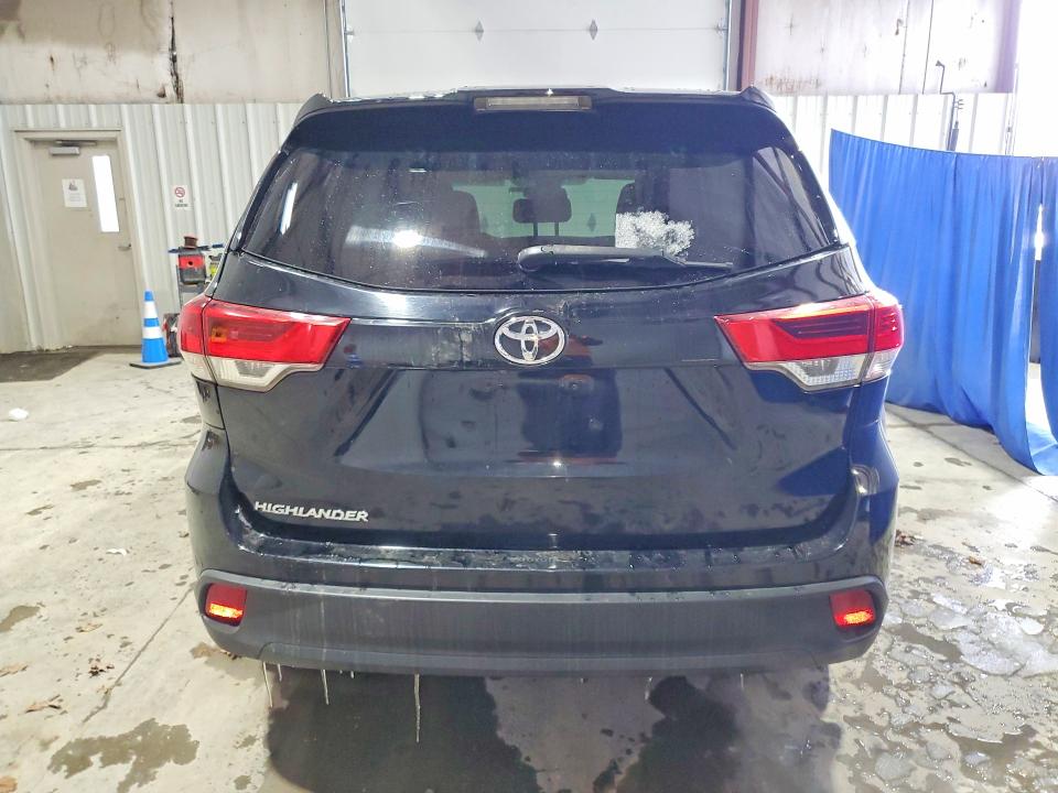 Photo 6 from auction – 2017 TOYOTA HIGHLANDER with VIN 5TDZARFH4HS025949