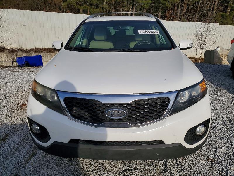 Photo 5 from auction – 2013 KIA SORENTO LX with VIN 5XYKT3A67DG419631