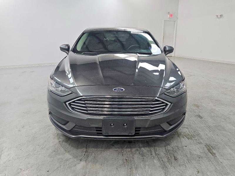 Photo 5 from auction – 2017 FORD FUSION SE with VIN 3FA6P0HD5HR256407