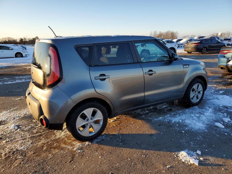 Photo 3 from auction – 2016 KIA SOUL with VIN KNDJN2A23G7400654
