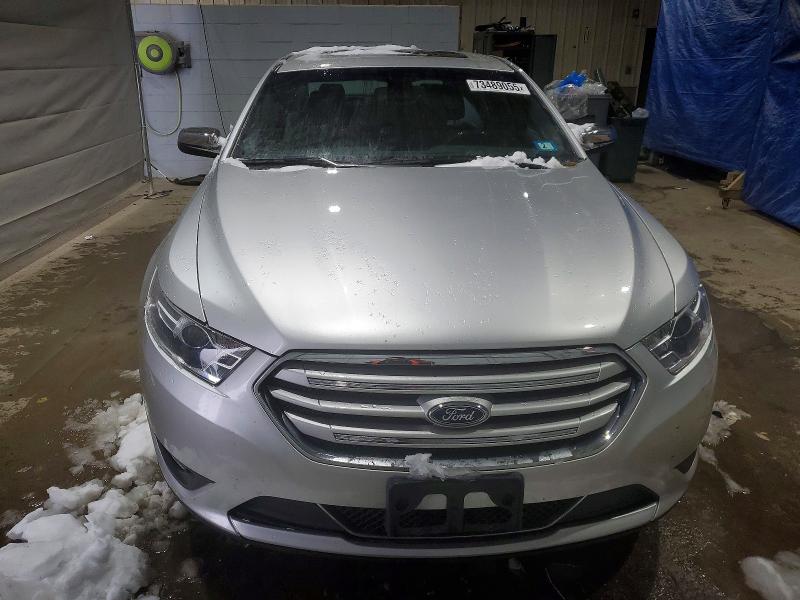 Photo 5 from auction – 2017 FORD TAURUS LIM with VIN 1FAHP2J82HG145113