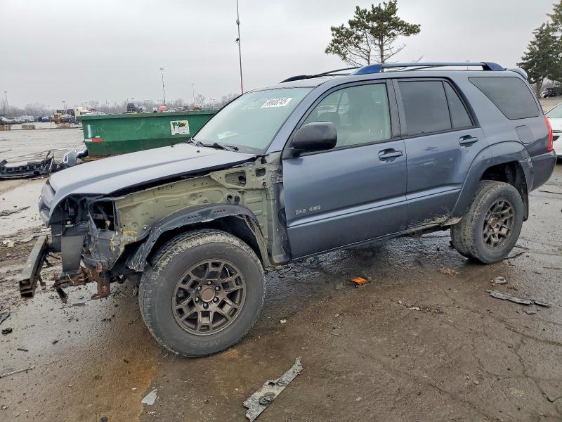 TOYOTA 4RUNNER SR 2004 with VIN JTEBU14R040033853 - Photo from auction