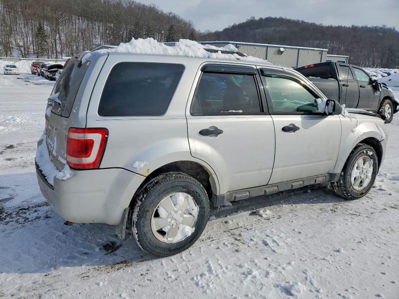 Photo 3 from auction – 2012 FORD ESCAPE XLT with VIN 1FMCU9D75CKC48438
