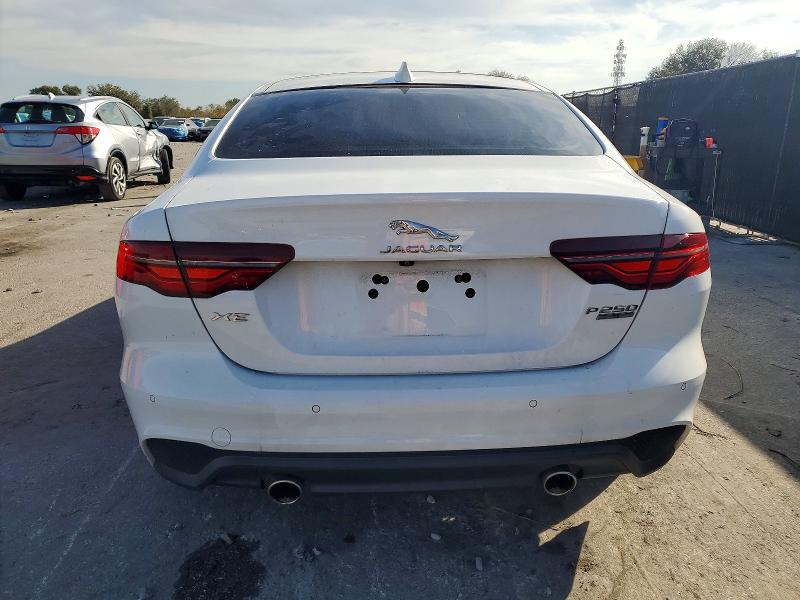 Photo 6 from auction – 2020 JAGUAR XE S with VIN SAJAE4FX2LCP61571