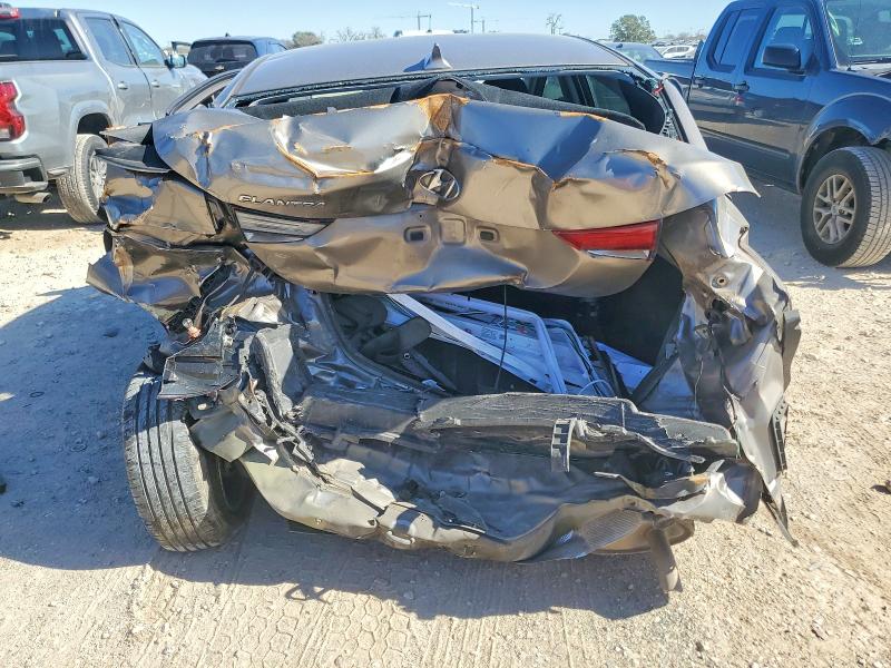 Photo 6 from auction – 2015 HYUNDAI ELANTRA with VIN 5NPDH4AE1FH622081
