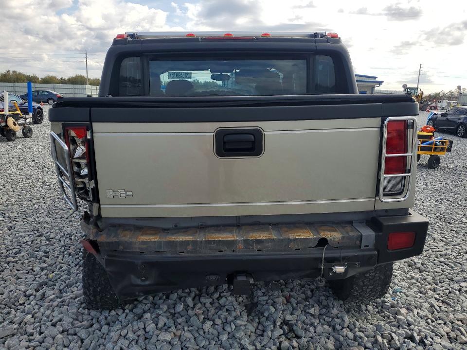 Photo 6 from auction – 2005 HUMMER H2 SUT with VIN 5GRGN22U05H133005