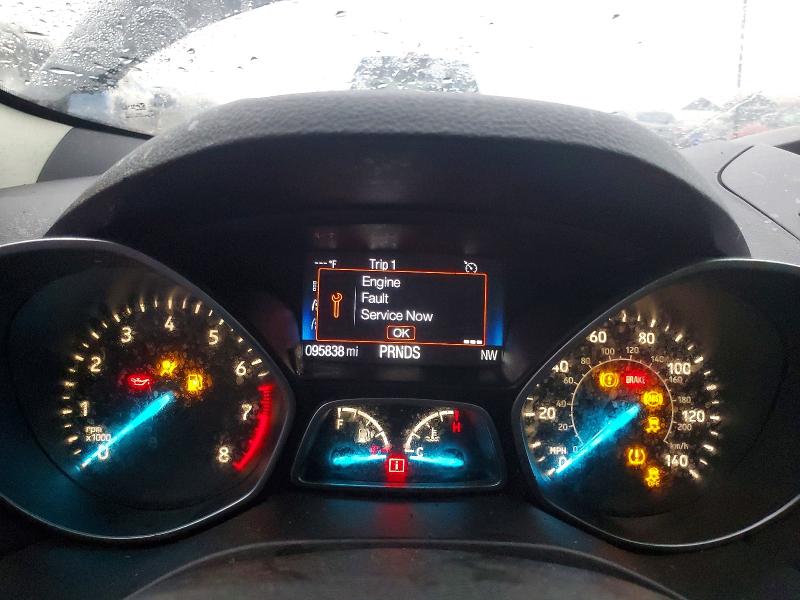 Photo 9 from auction – 2018 FORD ESCAPE with VIN 1FMCU0F71JUA27848