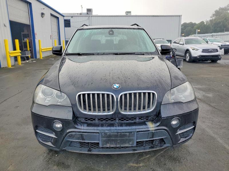 Photo 5 from auction – 2013 BMW X5 XDRIVE3 with VIN 5UXZV4C57D0E04895