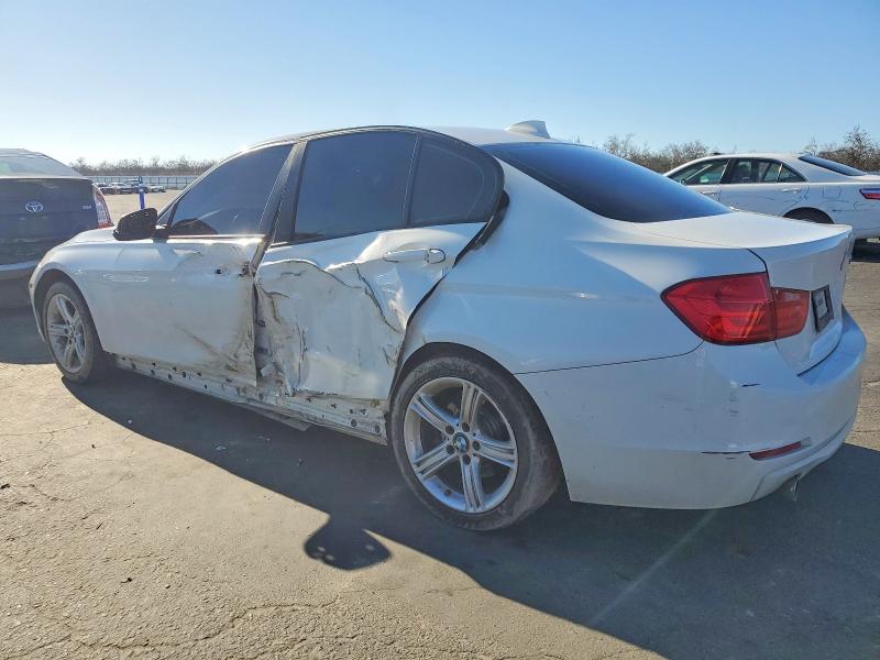Photo 2 from auction – 2014 BMW 328 with VIN WBA3D3C54EK153841