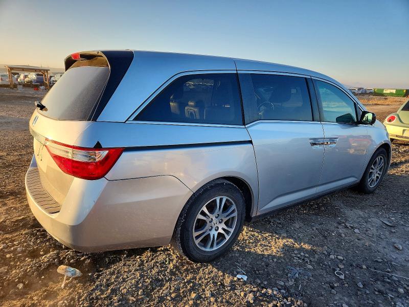 Photo 3 from auction – 2011 HONDA ODYSSEY with VIN 5FNRL5H60BB052804