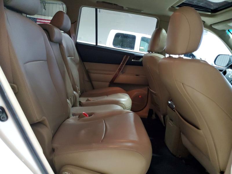 Photo 11 from auction – 2013 TOYOTA HIGHLANDER with VIN 5TDDK3EH2DS236308