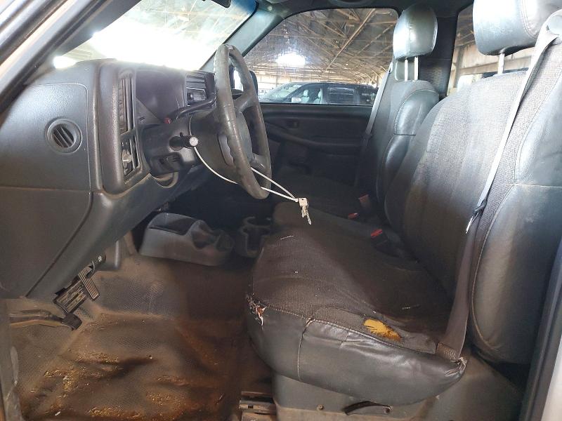 Photo 7 from auction – 2002 CHEVROLET SILVERADO with VIN 1GCEC14V72Z178799