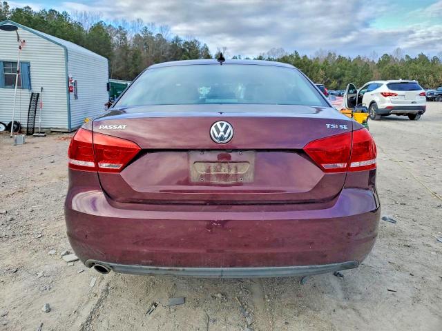 Photo 6 from auction – 2014 VOLKSWAGEN PASSAT SE with VIN 1VWBT7A38EC060838