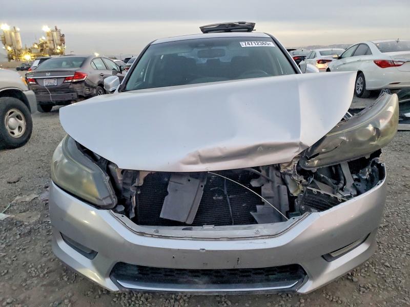 Photo 5 from auction – 2014 HONDA ACCORD EXL with VIN 1HGCR3F85EA019874