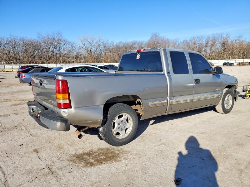 Photo 3 from auction – 1999 CHEVROLET SILVERADO with VIN 2GCEC19T9X1114822