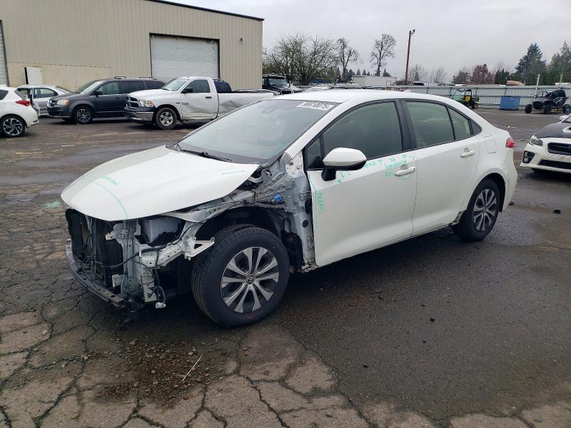 TOYOTA COROLLA LE 2021 with VIN JTDEAMDE7MJ015367 - Photo from auction