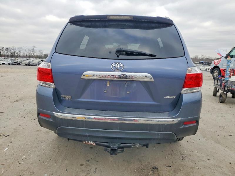 Photo 6 from auction – 2012 TOYOTA HIGHLANDER with VIN 5TDBK3EH7CS129485