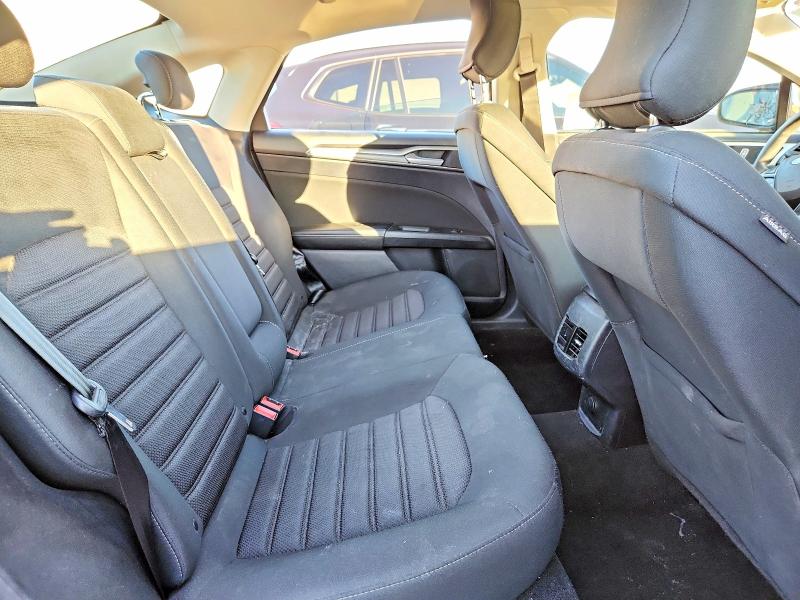 Photo 10 from auction – 2019 FORD FUSION SE with VIN 3FA6P0LU3KR200416