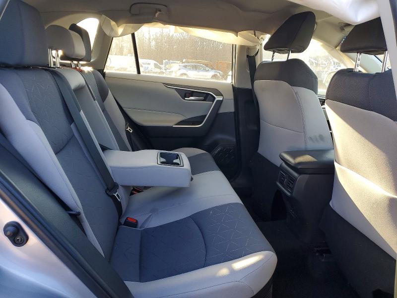 Photo 10 from auction – 2024 TOYOTA RAV4 XLE with VIN 4T3RWRFV5RU112072