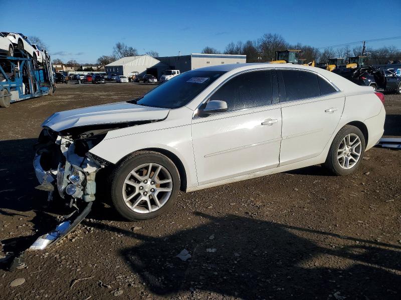 CHEVROLET MALIBU 1LT 2015 with VIN 1G11C5SL0FF106480 - Photo from auction