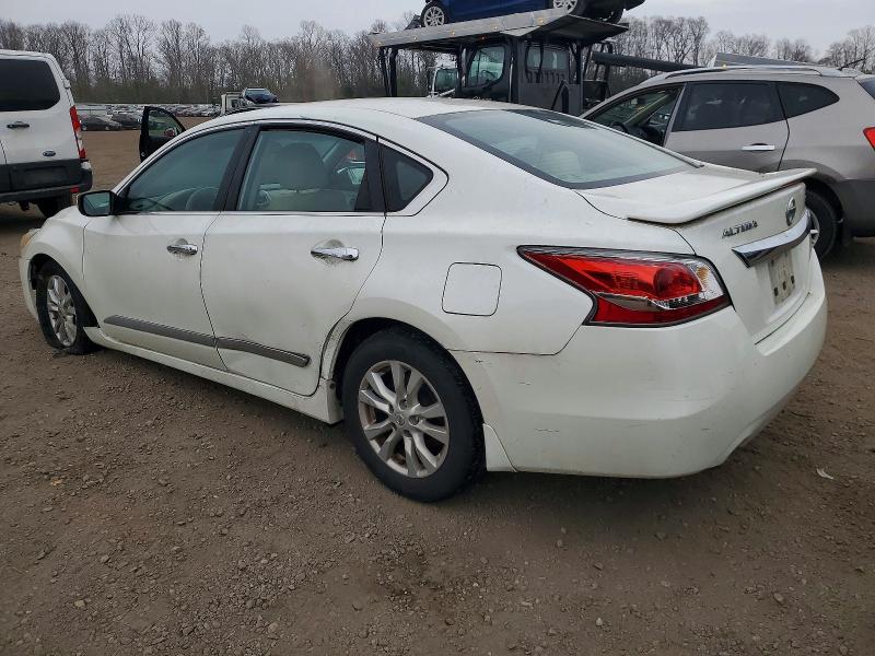 Photo 2 from auction – 2015 NISSAN ALTIMA 2.5 with VIN 1N4AL3AP2FC169703