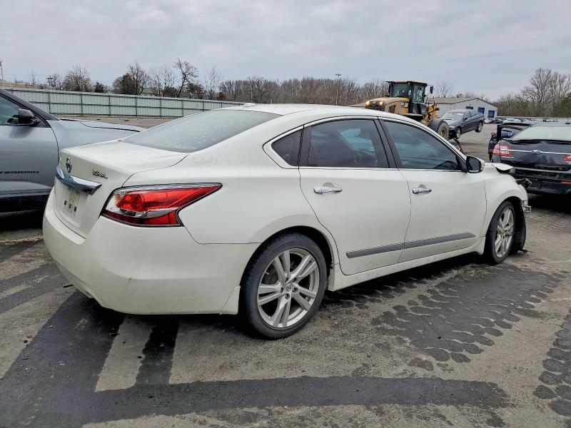 Photo 3 from auction – 2015 NISSAN ALTIMA 2.5 with VIN 1N4BL3AP2FC167597