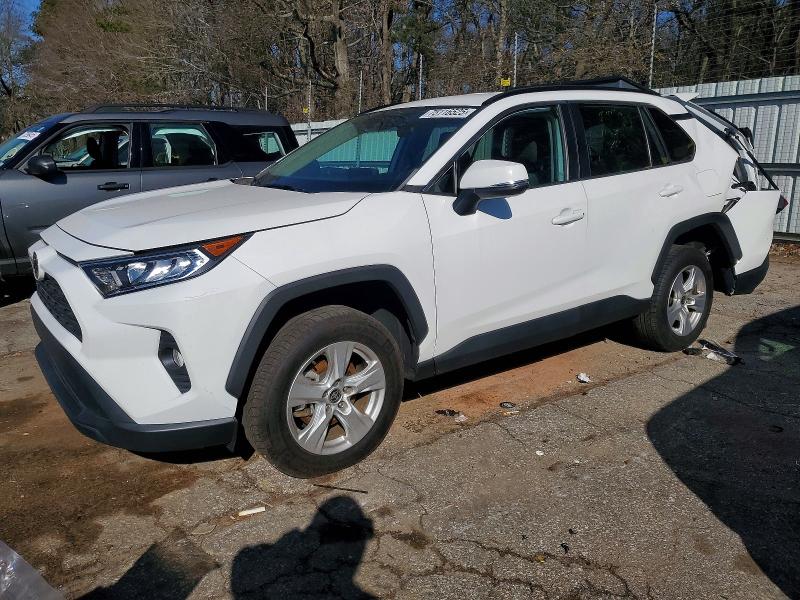 TOYOTA RAV4 XLE 2021 with VIN 2T3W1RFV2MW151891 - Photo from auction