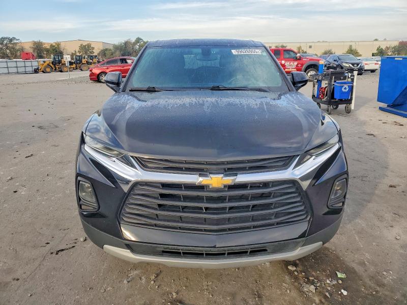 Photo 5 from auction – 2021 CHEVROLET BLAZER with VIN 3GNKBBRA6MS510790