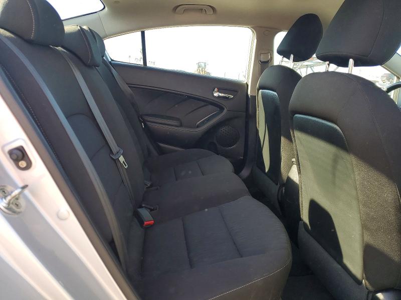 Photo 10 from auction – 2016 KIA FORTE LX with VIN KNAFK4A60G5618394