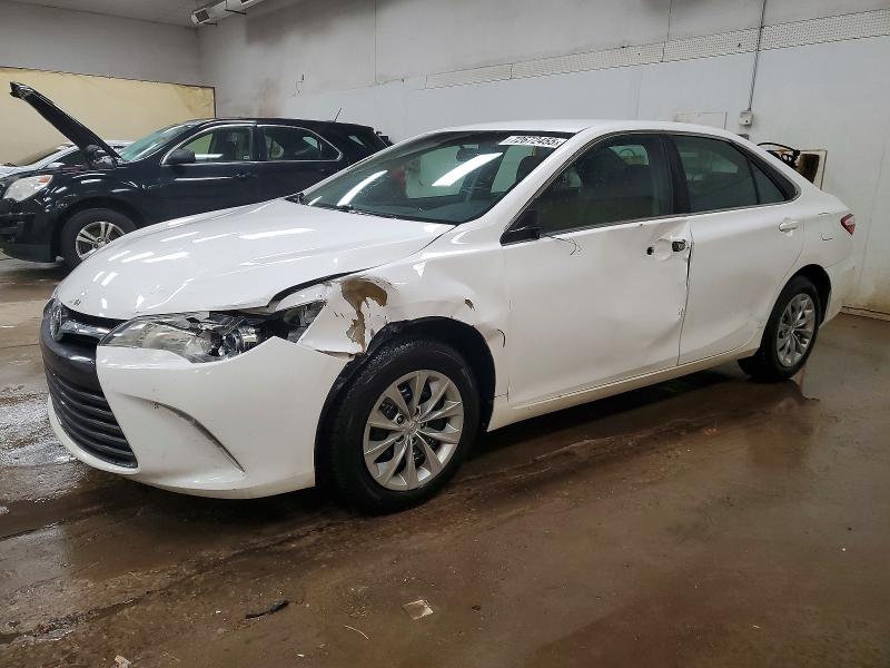 TOYOTA CAMRY LE 2015 with VIN 4T1BF1FK1FU044608 - Photo from auction