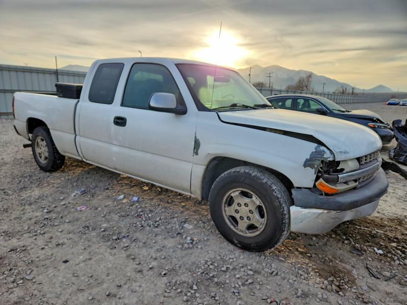 Photo 4 from auction – 2002 CHEVROLET SILVERADO with VIN 2GCEC19T621283656