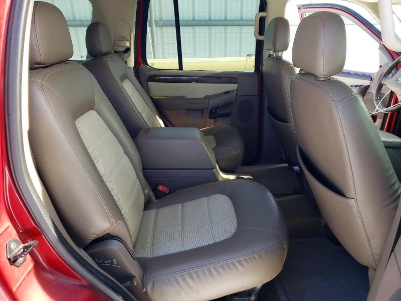 Photo 10 from auction – 2004 FORD EXPLORER with VIN 1FMZU74W44UA73711