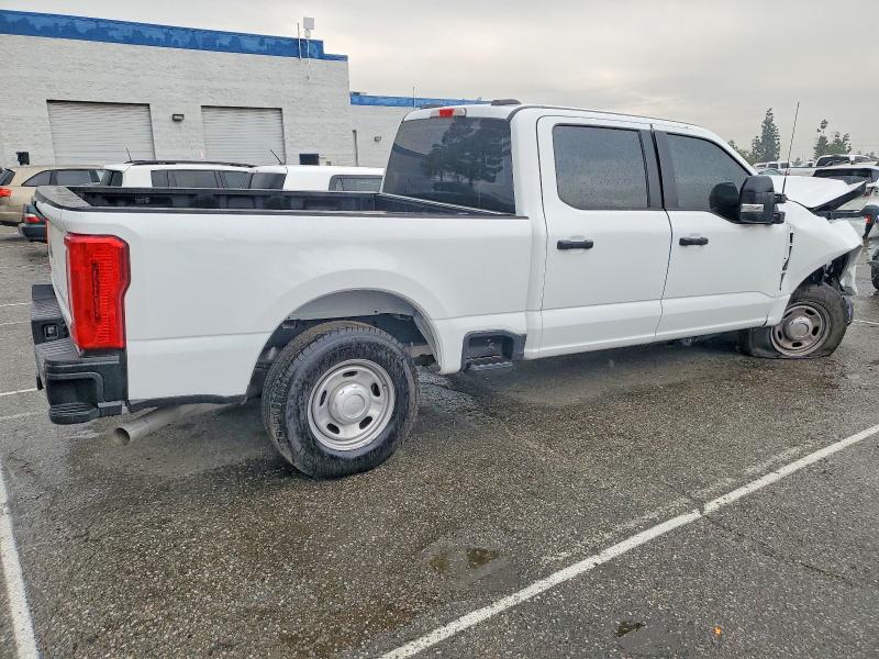 Foto 3 de la subasta – 2024 FORD F250 con VIN 1FT7W2AA0REF67034