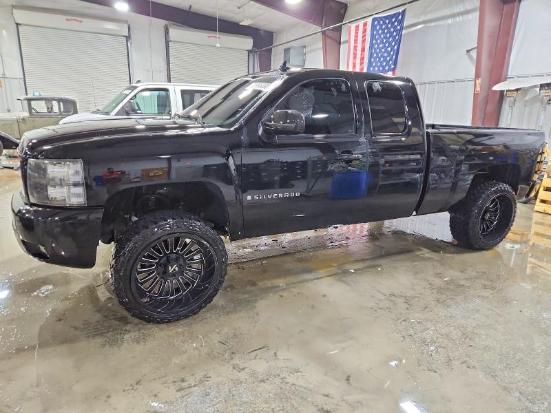 Photo 1 from auction – 2007 CHEVROLET SILVERADO with VIN 1GCEK19J57Z617465