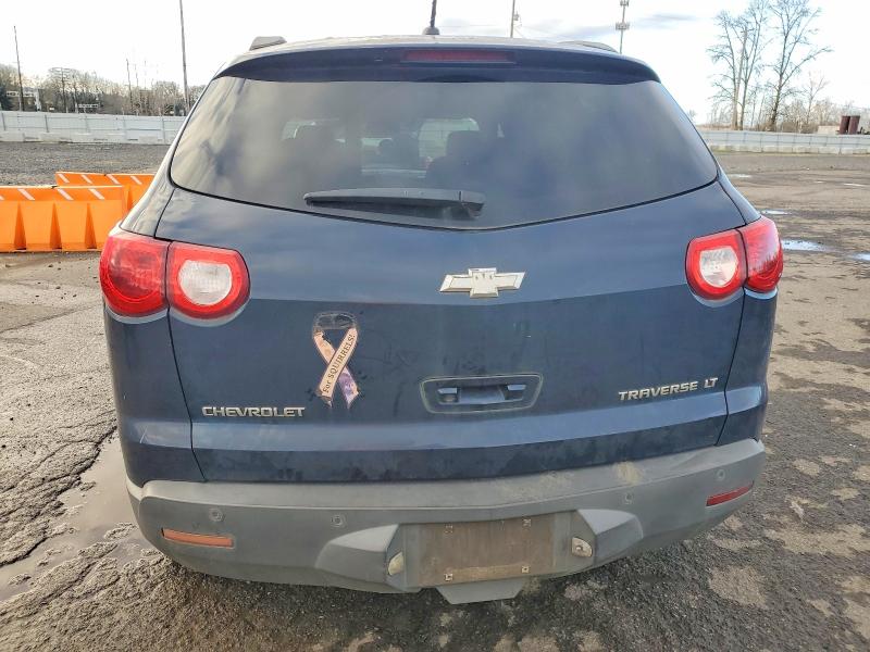 Photo 6 from auction – 2009 CHEVROLET TRAVERSE L with VIN 1GNEV23DX9S133052