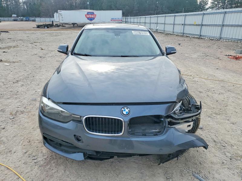 Photo 5 from auction – 2017 BMW 320 I with VIN WBA8E1G57HNU14657