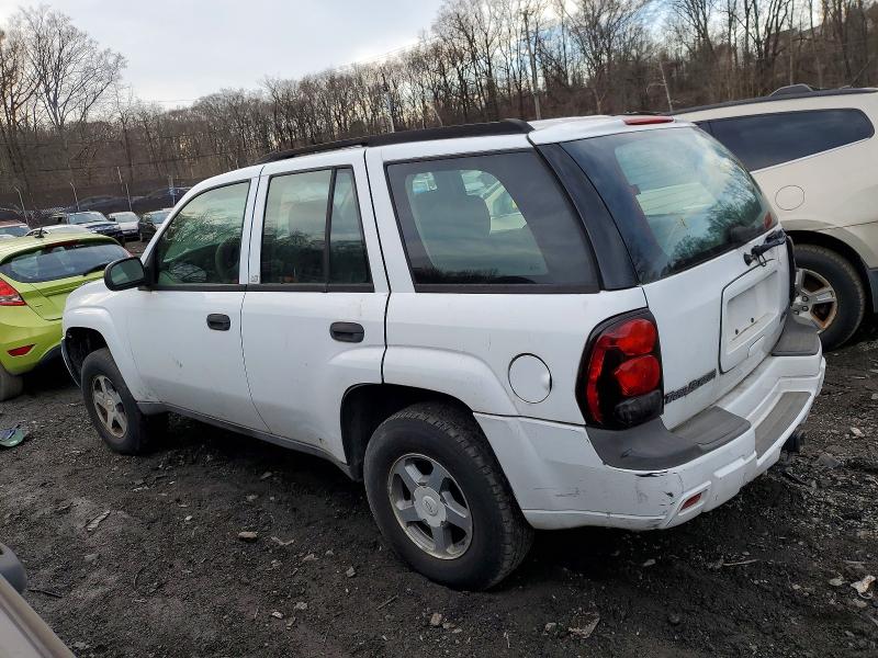 Photo 2 from auction – 2004 CHEVROLET TRAILBLAZE with VIN 1GNDT13S042379367