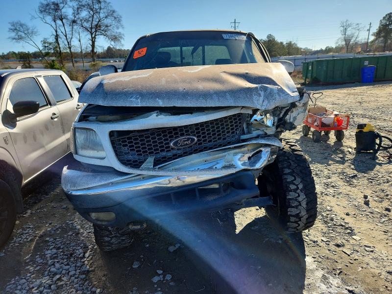 Photo 5 from auction – 2001 FORD F150 with VIN 2FTRX18L71CA27228