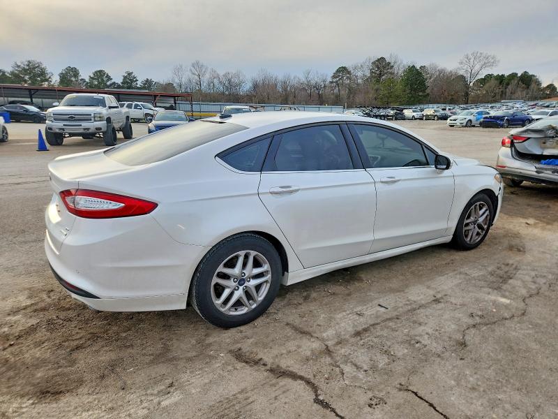 Photo 3 from auction – 2015 FORD FUSION SE with VIN 3FA6P0H72FR166249