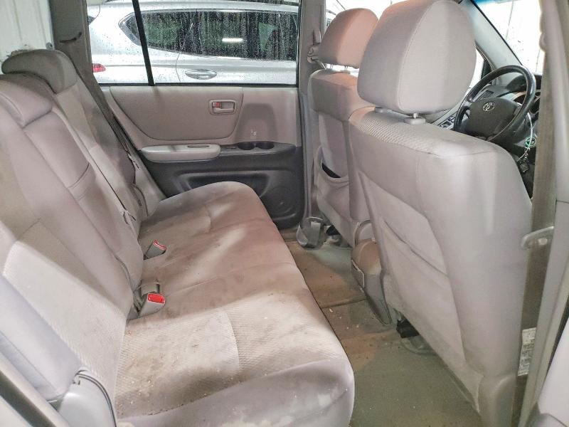Photo 11 from auction – 2004 TOYOTA HIGHLANDER with VIN JTEEP21A540015518