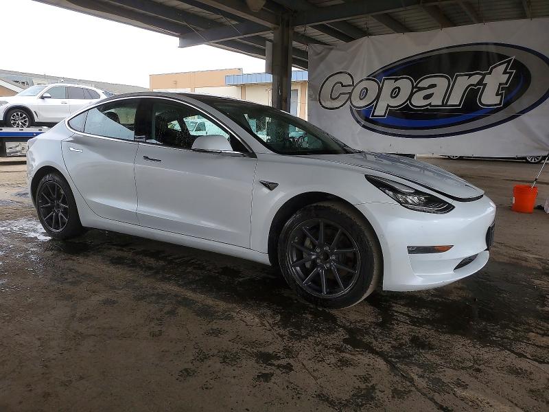 Photo 4 from auction – 2018 TESLA MODEL 3 with VIN 5YJ3E1EA3JF031901